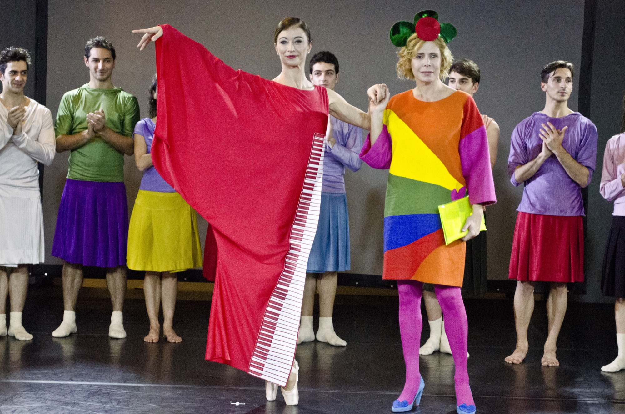 Agatha Ruiz de la Prada with the principal dancer of Maggio Danza