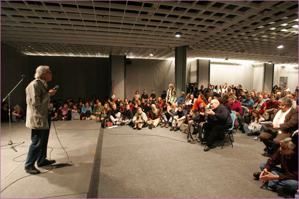 Christo and Jeanne-Claude during their conference at the Florence Biennale