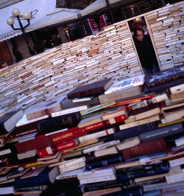 Installation by Casagrande and Rintala in Piazza della Repubblica in Florence