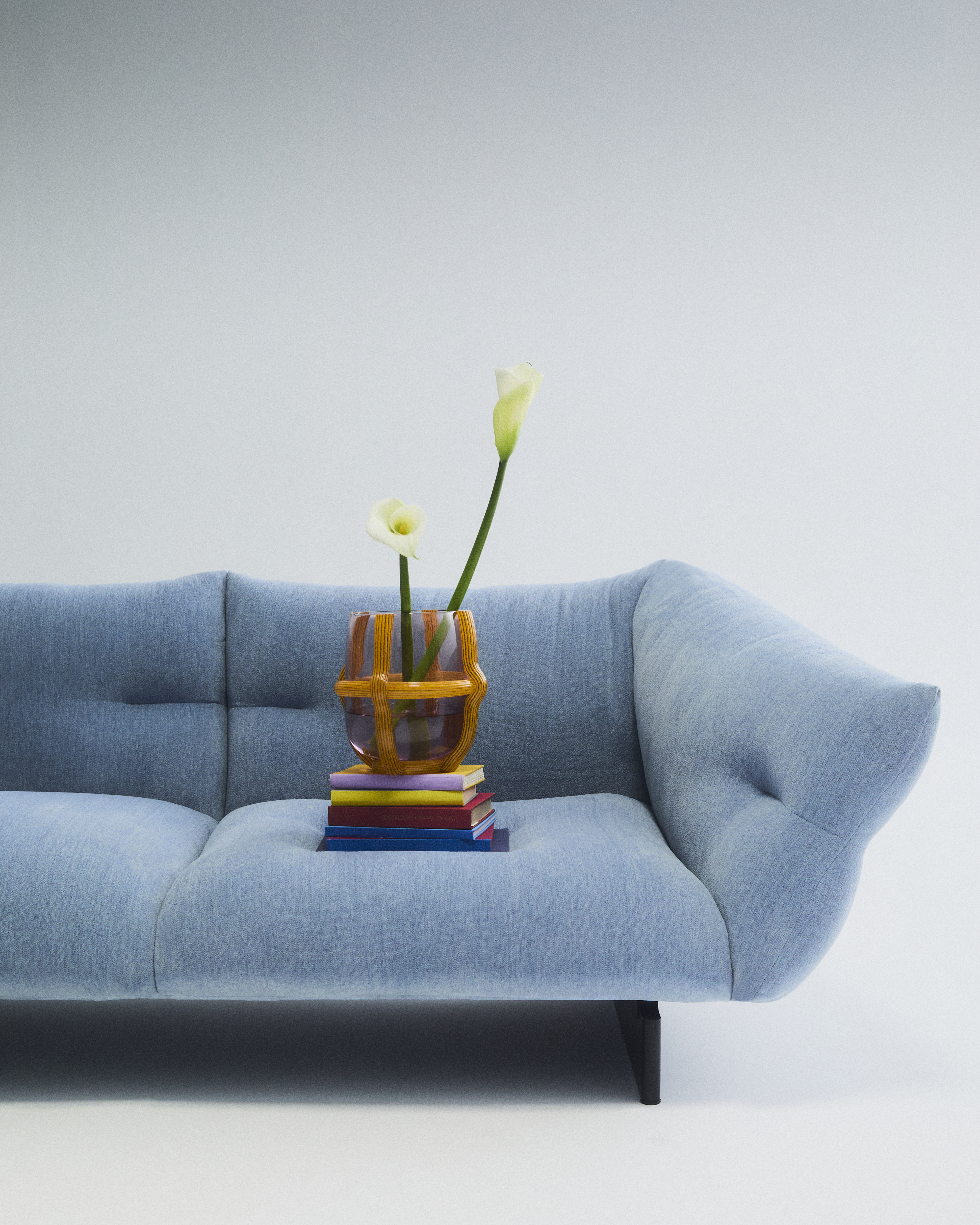 Divano Mon-Cloud per Cassina | Art Direction: Alla Carta Studio | Set Design: Alessandro Mensi | Foto: Alecio Ferrari